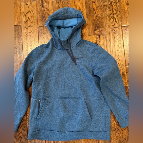 Nike men’s Hoodie Thermafit - size large - Picture 1 of 3